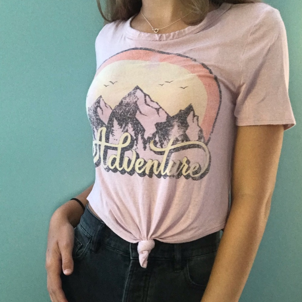 soft pink “adventure” cropped graphic tee